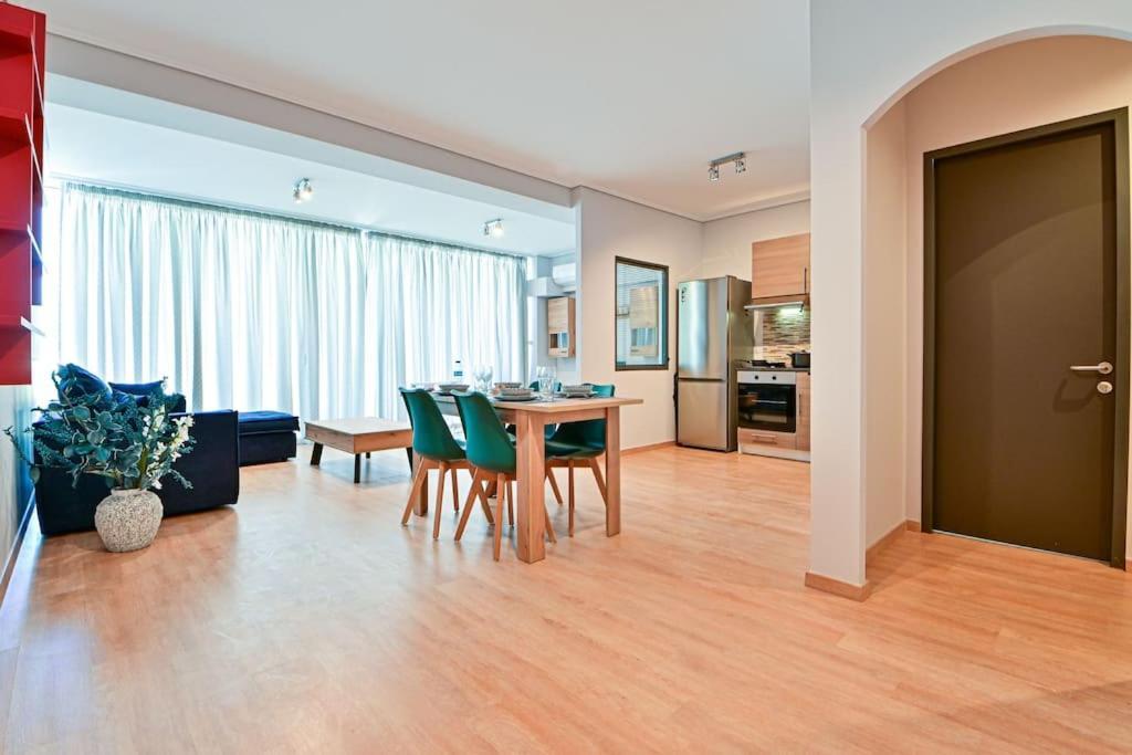 Cozy Apartment Located On Piraeus Port Area- Extérieur photo